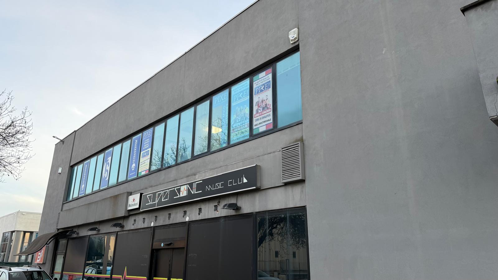 Locale commerciale Via Andrea Vici n. 20, Foligno 