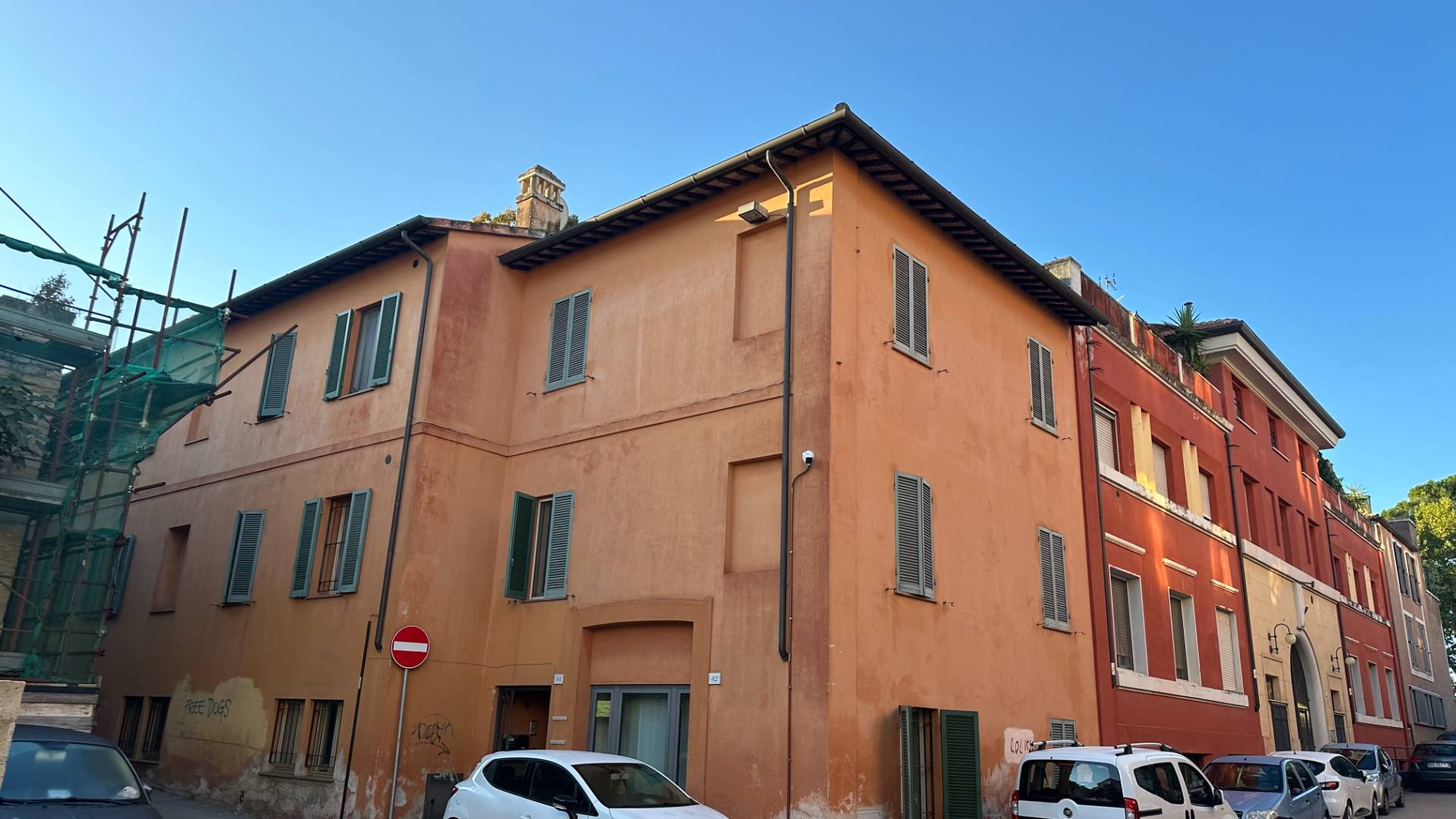 Ufficio/appartamento Via Santa Caterina n. 44 , Foligno 