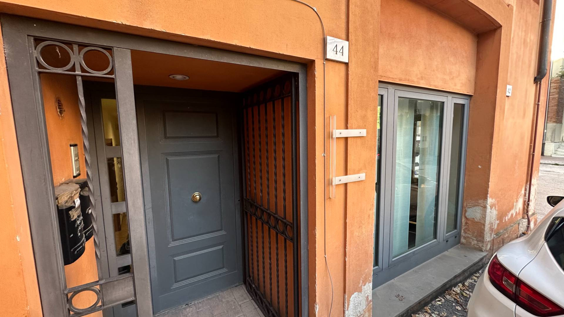 Ufficio/appartamento Via Santa Caterina n. 44 , Foligno  - Immagine 2