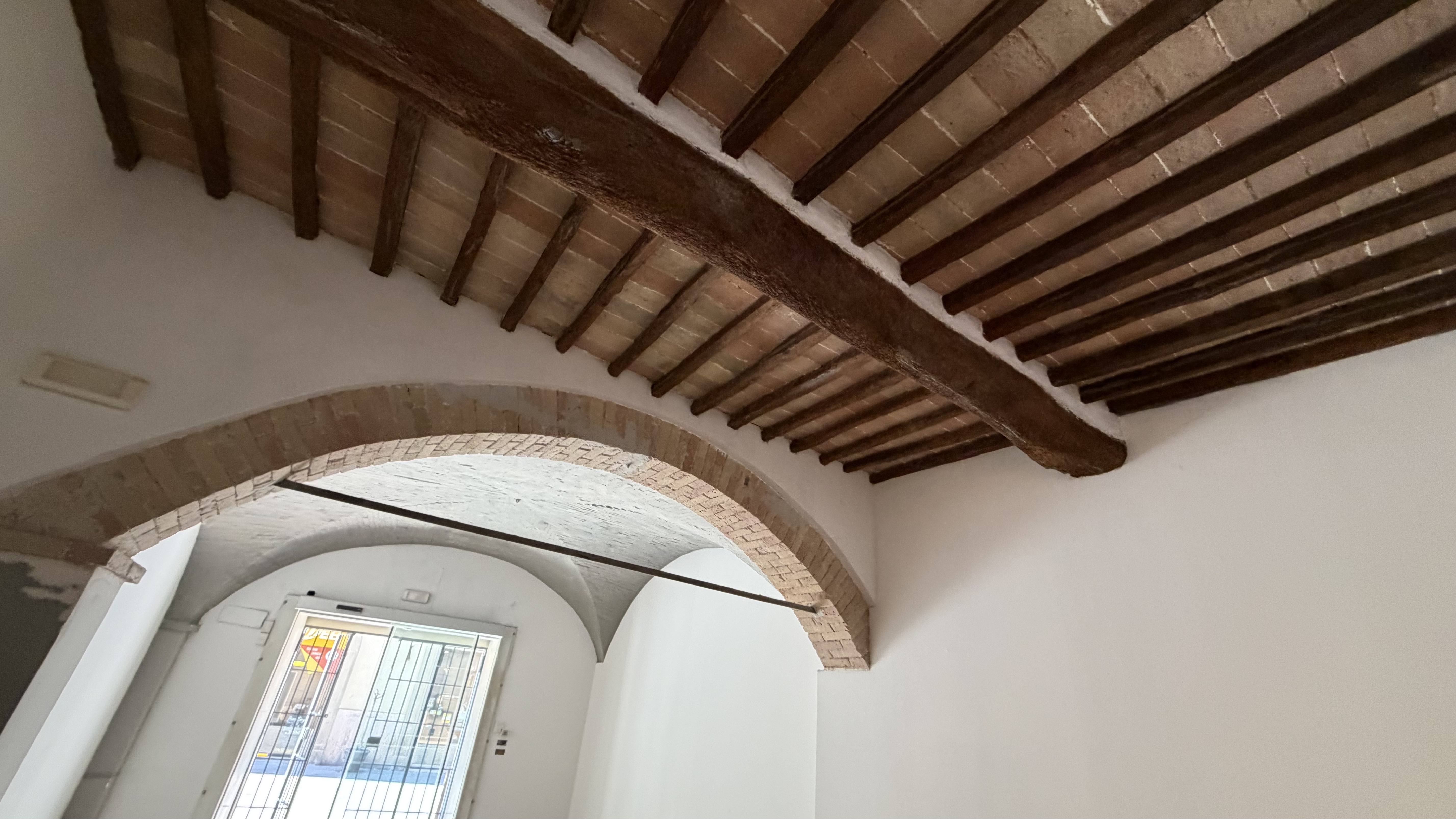 Locale commerciale Corso Cavour n. 121  - Immagine 5