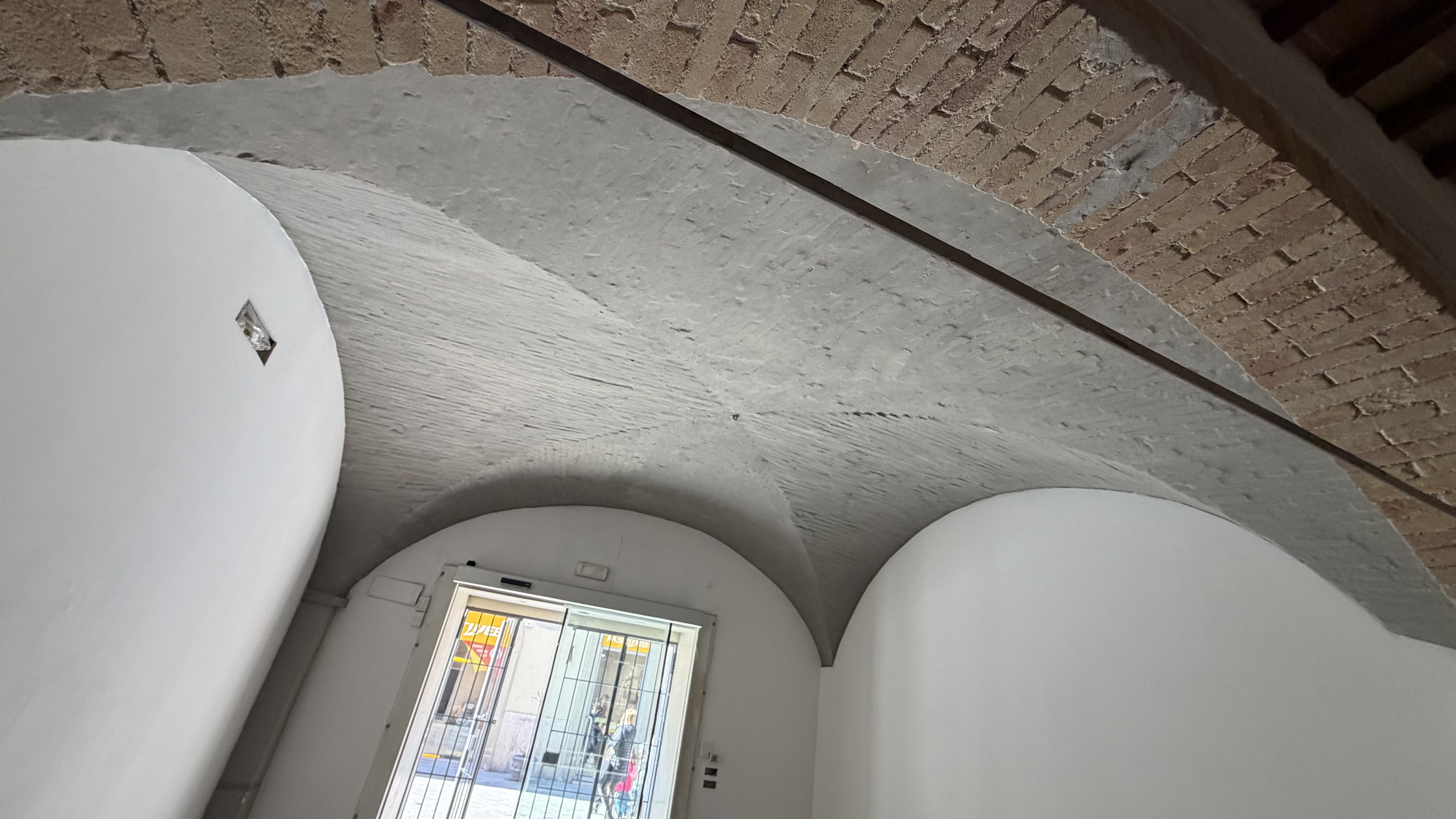 Locale commerciale Corso Cavour n. 121  - Immagine 3