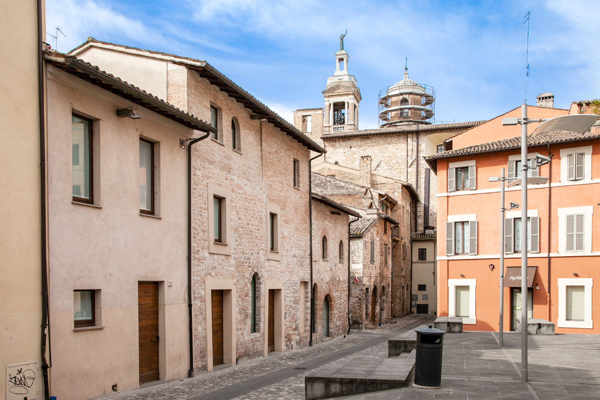 Locale commerciale Via Rutili n. 20, Foligno - Immagine 3