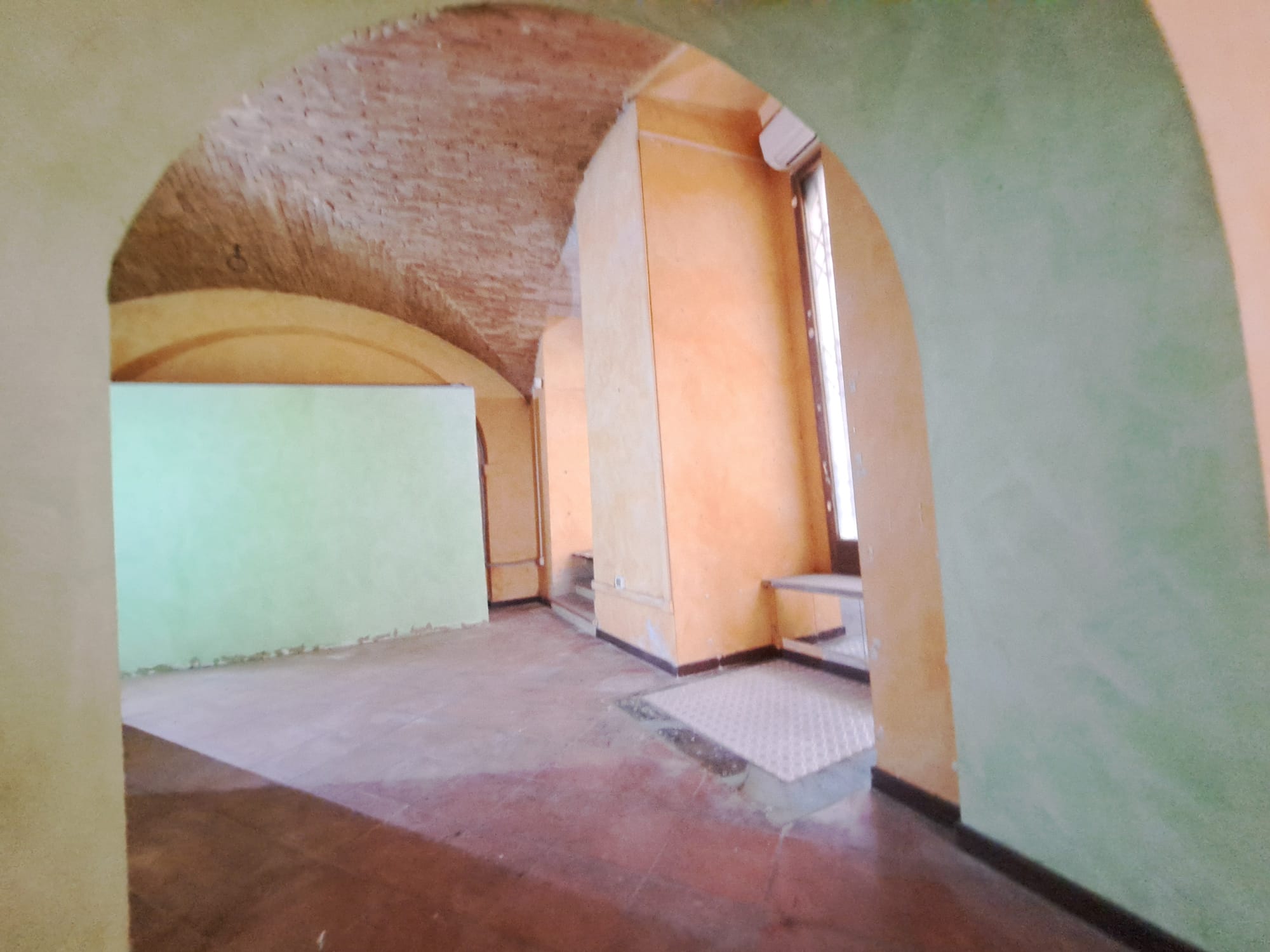 Negozio Via Benedetto Cairoli n. 30, Foligno  - Immagine 4