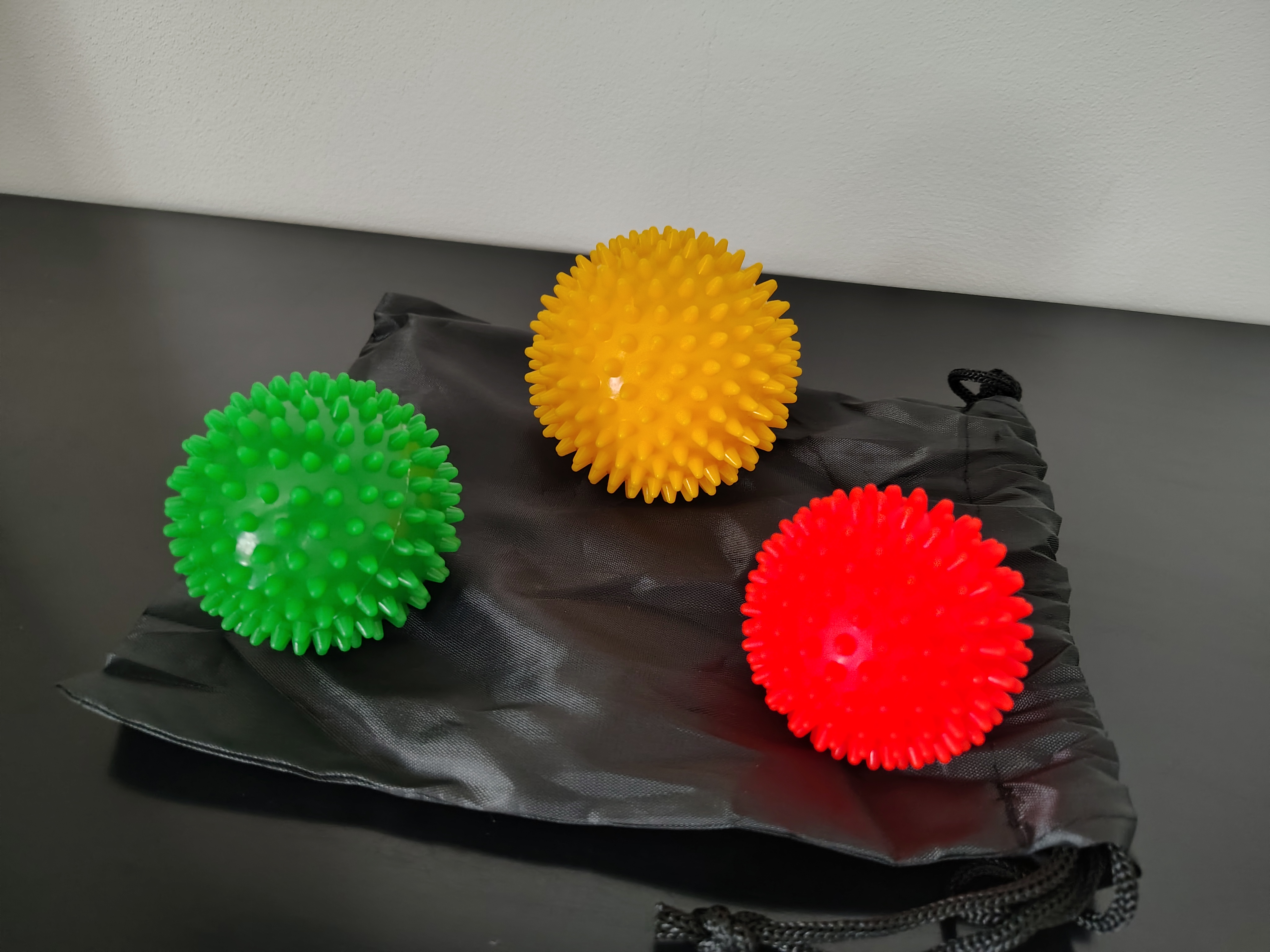 Set 3 palline massaggianti + borsetta porta oggetti - Immagine 3