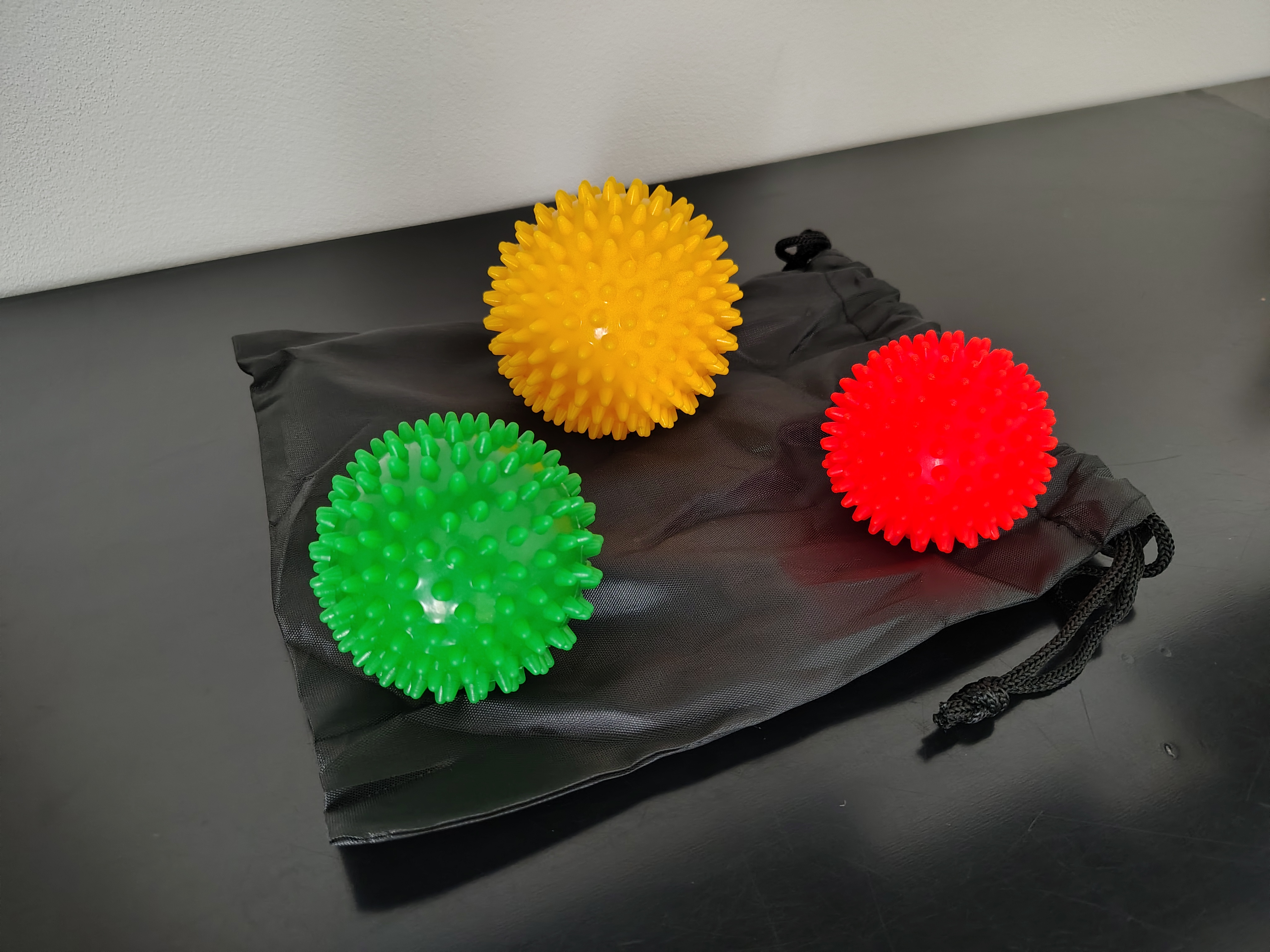Set 3 palline massaggianti + borsetta porta oggetti - Immagine 4